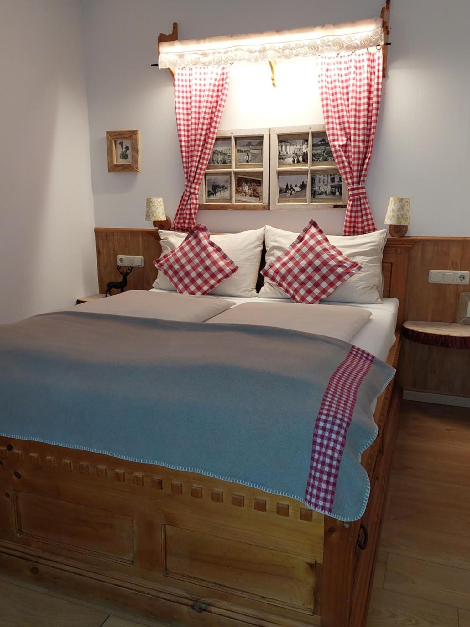 Platzhirsch Zur Alten Wagnerei Gastehaus Bed & Breakfast Sankt Wolfgang im Salzkammergut Ruang foto