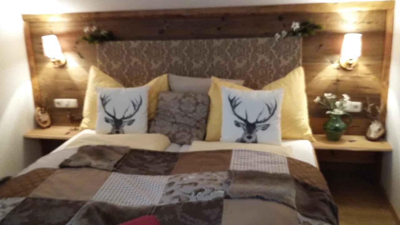 Platzhirsch Zur Alten Wagnerei Gastehaus Bed & Breakfast Sankt Wolfgang im Salzkammergut Bagian luar foto
