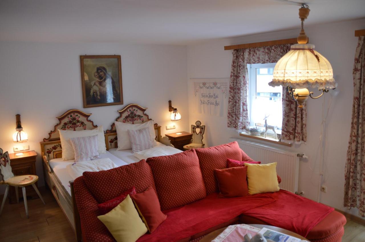 Platzhirsch Zur Alten Wagnerei Gastehaus Bed & Breakfast Sankt Wolfgang im Salzkammergut Bagian luar foto