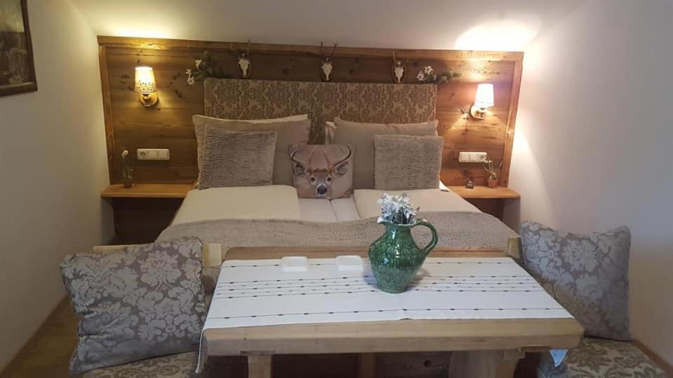 Platzhirsch Zur Alten Wagnerei Gastehaus Bed & Breakfast Sankt Wolfgang im Salzkammergut Bagian luar foto