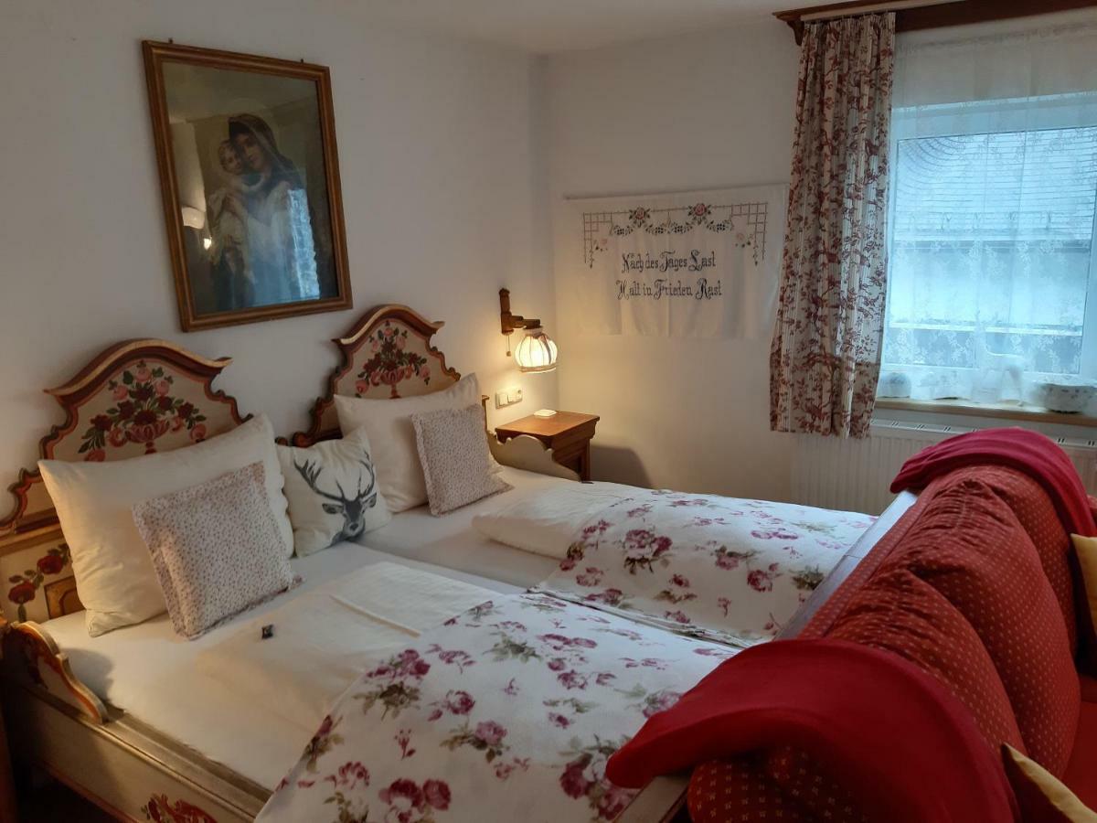 Platzhirsch Zur Alten Wagnerei Gastehaus Bed & Breakfast Sankt Wolfgang im Salzkammergut Bagian luar foto