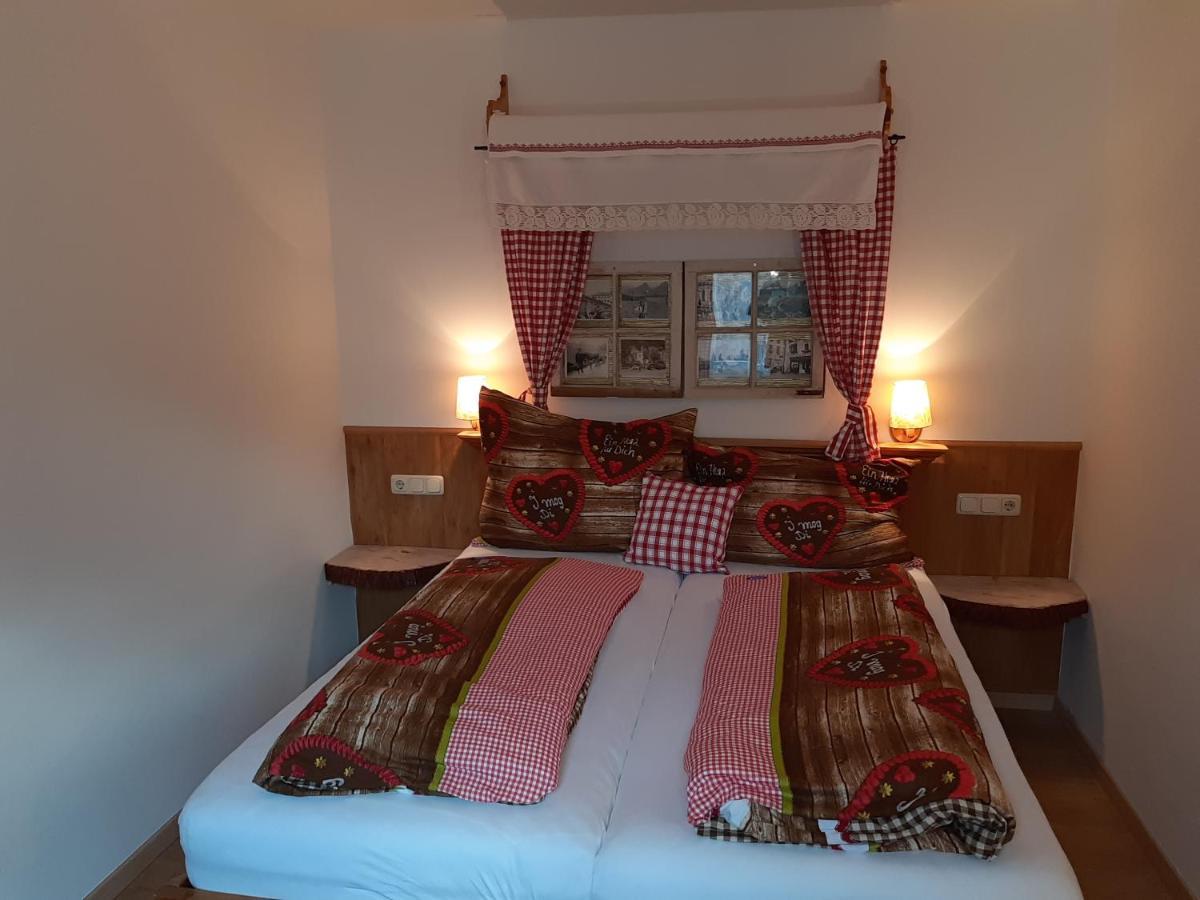 Platzhirsch Zur Alten Wagnerei Gastehaus Bed & Breakfast Sankt Wolfgang im Salzkammergut Bagian luar foto