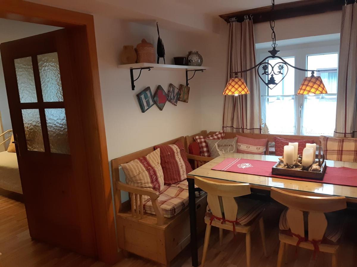 Platzhirsch Zur Alten Wagnerei Gastehaus Bed & Breakfast Sankt Wolfgang im Salzkammergut Bagian luar foto